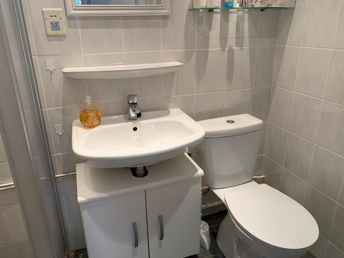 Rustig Gelegen Vakantiebungalow Kortgene Extérieur photo
